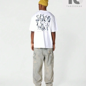 Men Astronot ve Sloganlı Grafik Tişört