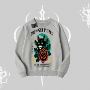 Midnight Petals Kedi Baskılı Biskilet Sweatshirt