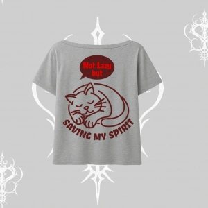 Not Lazy Saving My Spirit Kedi Baskılı Kayık Yaka Tshirt