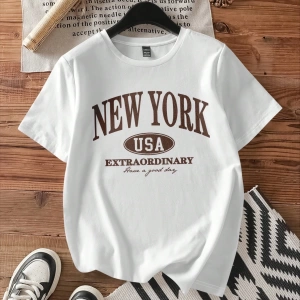 Okula Dönüş New York Rahat Harfli Grafik Düzenli Yuvarlak Yaka Kısa Kollu Kadın Ti