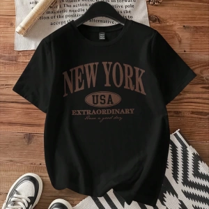 Okula Dönüş New York Rahat Harfli Grafik Düzenli Yuvarlak Yaka Kısa Kollu Kadın Ti