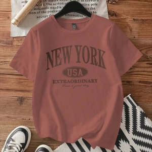 Okula Dönüş New York Rahat Harfli Grafik Düzenli Yuvarlak Yaka Kısa Kollu Kadın Ti