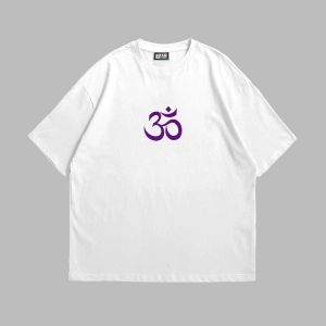OM Baskılı Oversize Unisex Beyaz