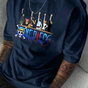 ONE PIECE One Piece İşbirliği Hasır Şapka Korsanlar Karikatür Baskılı Kısa Kollu Tişört Erkek