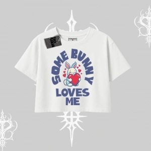 Oversize Crop Tshirt Sevimli Tavşan Some Bunny Loves Me Baskılı