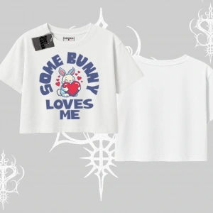 Oversize Crop Tshirt Sevimli Tavşan Some Bunny Loves Me Baskılı