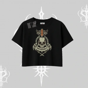 Oversize Crop Tshirt Sword Knight Skull Impossible Street Creed