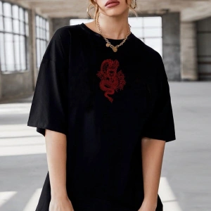 Oversize Dragon Baskılı Siyah Büyük Beden Tshirt OVRSZTSHRT12