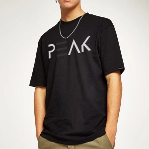 Oversize Peak Baskılı Siyah Tshirt NRAGE131
