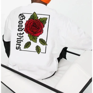 Oversize Rose Unisex Beyaz T-shirt