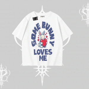 Oversize Tshirt Sevimli Tavşan Some Bunny Loves Me Baskılı