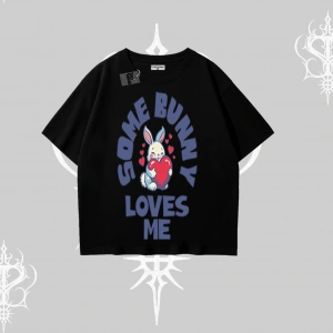 Oversize Tshirt Sevimli Tavşan Some Bunny Loves Me Baskılı
