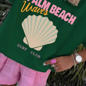 Palm Beach Waves Surf Club Grafik Tişört, Alfabe Baskılı Rahat Mürettebat Yaka Tişört, Normal