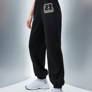 Qutie Letter Graphic Elastic Waist 4 Mevsim Eşofman