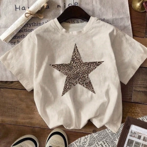 Rahat Çok Yönlü Minimalist Düz Renk Yuvarlak Yaka Kısa Kollu Tişört
