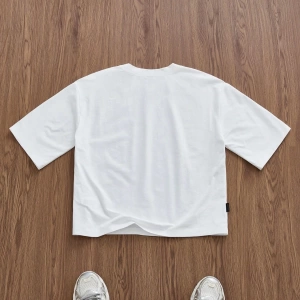 Regular Fit Erkek Siyah Harf Baskılı Günlük Kısa Kutu Tişört