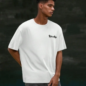 Rick and Morty X SHEIN Erkek Rahat Bol Örgü Figür Grafik Siyah Kısa Kollu Tişört
