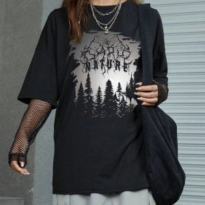 ROMWE Ağaç Desenli Düşük Omuz Tişört