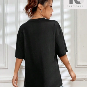 ROMWE Anime Figürü Grafik Düşük Omuz Tişört