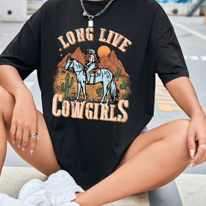 Şekil ve Harf Grafikli Düşük Omuzlu Tişört