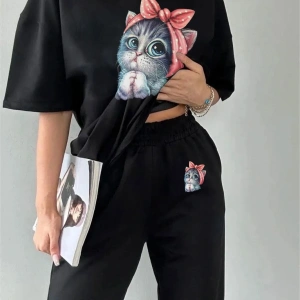 Sevimli Minik Kedi Eşofman Altı Ve T-shirt - Jogger Tişört Alt Üst Eşofman Takımı B