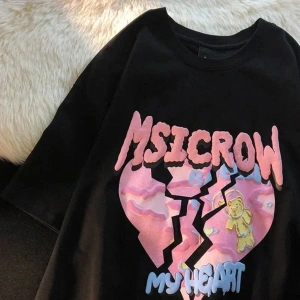 Siyah Karikatür Baskı Yaz Sevimli Kalp şeklinde Desen Harajuku