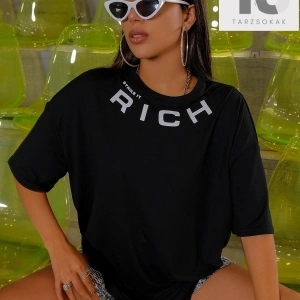 Slogan Grafikli Düşük Omuzlu Tişört