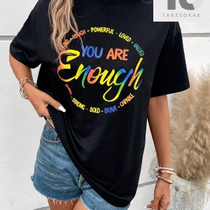 Sloganlı Grafik Düşük Omuz Tişört