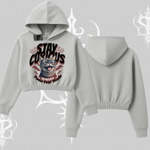 Stay Curious Kedi Baskılı Kapşonlu Crop Sweatshirt