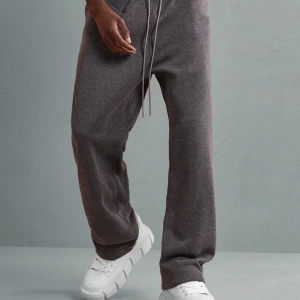 Straight Fit Essential Drop Crotch Jogger