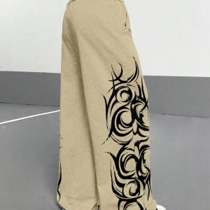StreetHx Kadın Gri Retro Gotik Graffiti Çiçek Desenli Bol Günlük Düz Paça Eşofman Altı