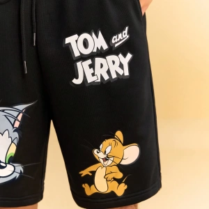 TOM & JERRY X SHEIN Erkek Yazlık Rahat Kedi ve Fare Baskılı Bağcıklı Bel Şortu