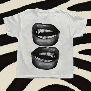 Two Lips Baskılı Unisex Oversize