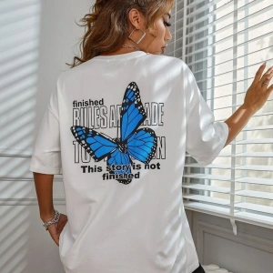 Unique----Kelebek Baskılı Oversize tişört