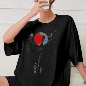 Unisex Evren Temalı Baskılı T-shirt