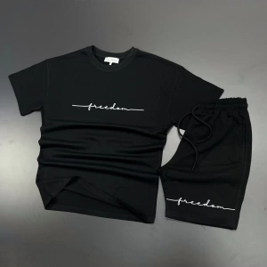 Unisex Freedom Baskılı Spor Eşofman Takımı Siyah T-shirt / Siyah Şort mdl-sportk