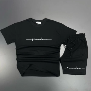 Unisex Freedom Baskılı Spor Eşofman Takımı Siyah T-shirt / Siyah Şort mdl-sportk