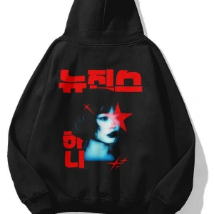 Unisex Hanni Newjeanz Sweatshirt Siyah