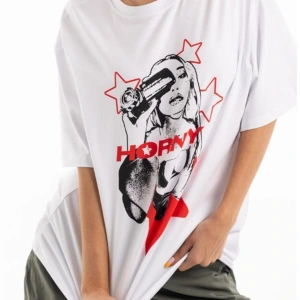 Unisex Horny Star Tshirt Beyaz