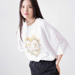 Unisex Kemik Kalp Beyaz Tshirt