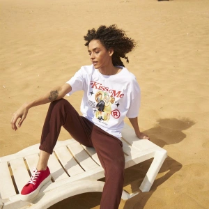 Unisex Kiss Me Tshirt Beyaz