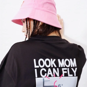 Unisex Look Mom I Can Fly Siyah Tshirt
