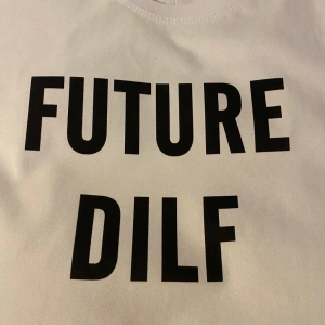 Unisex Oversize Erkek Future Dilf Yazılı Tshirt