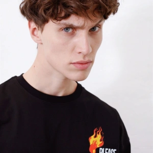 Unisex Please Dont Hurt Me Siyah Tshirt