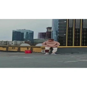 Unisex Siyah Essentials Sweatshirt