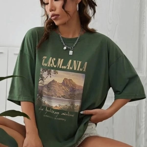 Unisex Tasmania Baskılı T-shirt