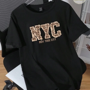 Vintage New York Leopar Desenli Grafik Yuvarlak Yaka Bol Kesim Kısa Kollu Kadın Tişö