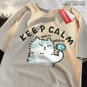 Y2k Vintage Tişört Tee Eğlenceli Kedi Saç Kurutma Makinesi Kullanarak Japon Tarzı