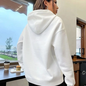 Yasolin----Kadın Beyaz Los Angeles 91 Baskılı Kapüşonlu Sweatshirt