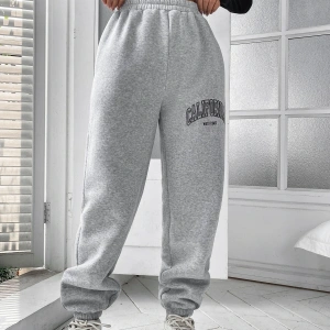 Yazılı Grafik Beli Lastikli Eşofman Altı